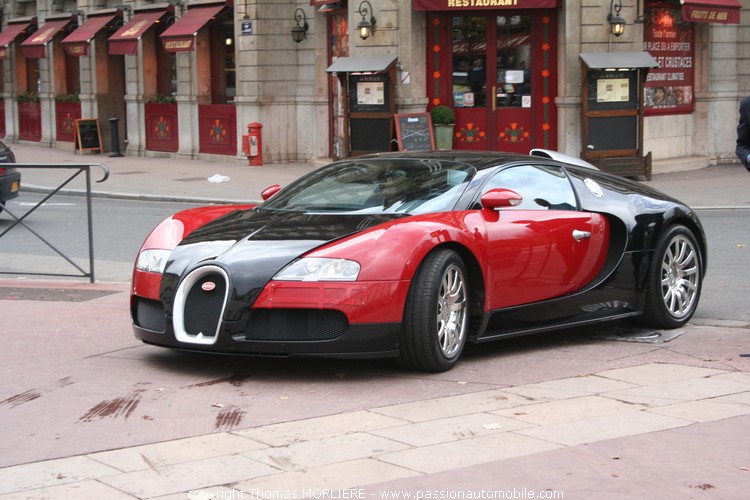 Bugatti Veyron (Epoque auto 2009)