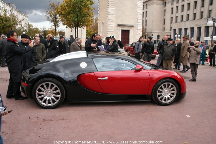 Bugatti Veyron (Salon Epoqu'auto 2009)