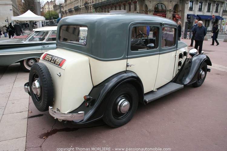 Peugeot 301 CR 1934 (Salon voiture de collection Lyon 2009)