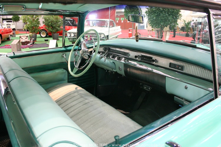 Buick RoadMaster 1956 (Salon Geneva classics 2009)