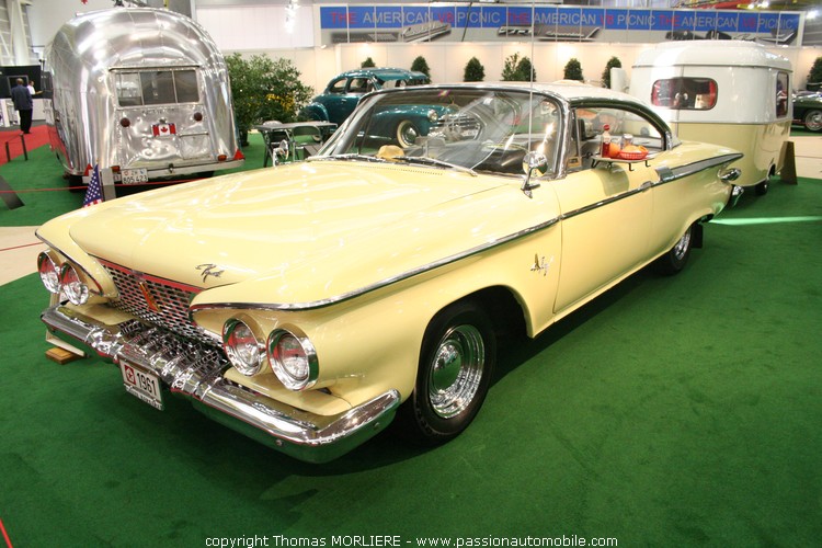 Plymouth Fury 1961 au Salon geneva classics 2009