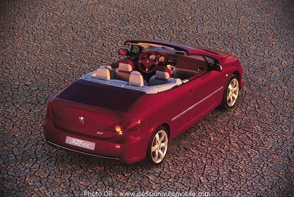 307 3 Cur 7 CC 2002 (Mondial de l'auto 2002)