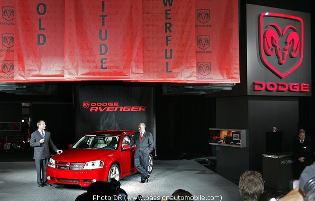 DODGE Avenger Concept (concept-car 2006) au MONDIAL DE L ' AUTOMOBILE 2006