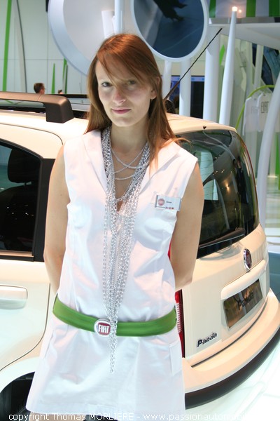 Girl (Salon auto de Paris 2008)