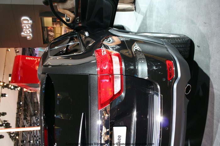 jeep grand cherokee 3.6 V6 overland 2010 (Mondial de l'auto Paris 2010)
