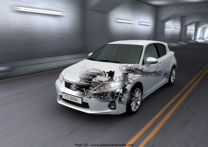 Lexus CT 200 h 2011 (Mondial de l'automobile 2010)