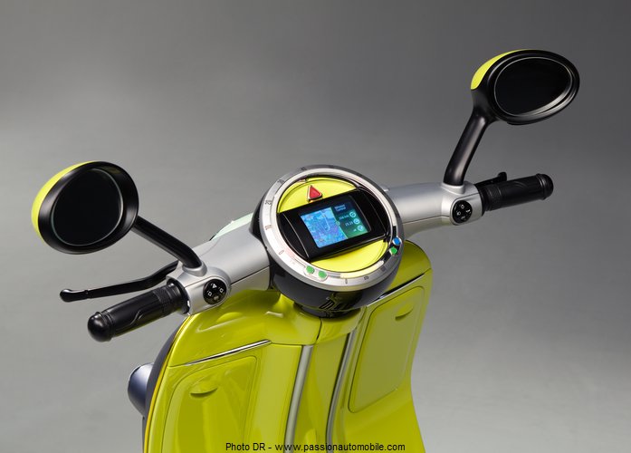 Mini Scooter E Concept Electrique 2010 (Salon mondial automobile 2010)