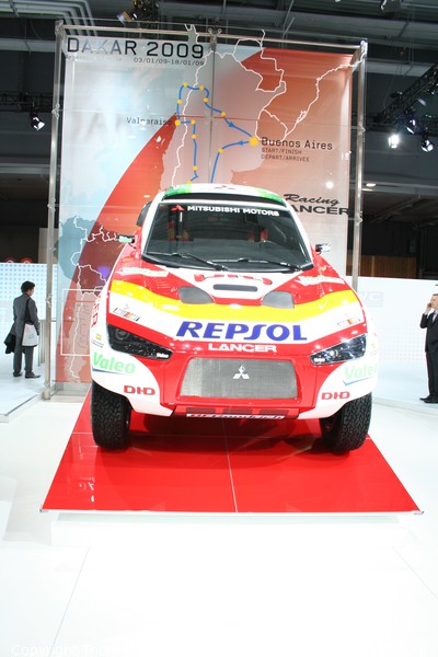 Mitsubishi racing Lancer dakar 2009 au SALON MONDIAL DE L ' AUTOMOBILE 2008