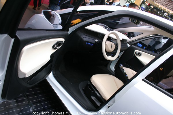 Bollore-Pininfarina Concept-Car (Salon auto de Paris 2008)