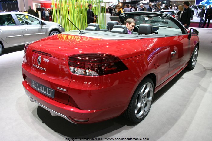 renault megane coupe cabriolet 2010 (Salon mondial automobile 2010)
