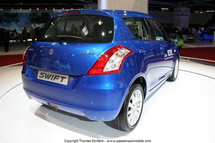 Suzuki swift 2010 au Mondial de l'auto 2010