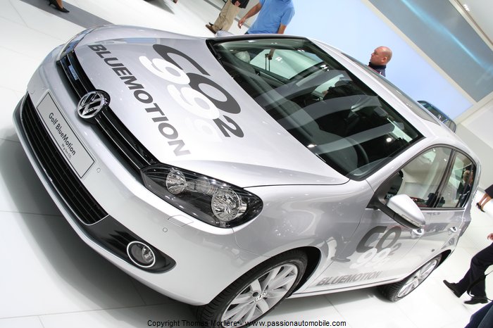 Volkswagen Golf bluemotion 2008 au SALON MONDIAL DE L ' AUTOMOBILE 2008