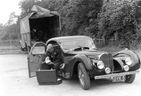 Earl How dans la Bugatti 57 C