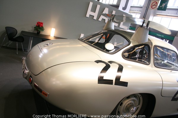 Mercedes 24 heures du mans 1952 (Salon Voiture de collection Retromobile 2009)