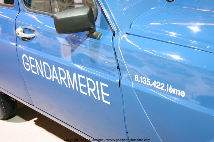 renault 4 gendarmerie 1992 (Rtromobile 2011)