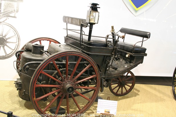 Tricyle  vapeur Peugeot Serpollet 1889 (Salon Retromobile 2009)