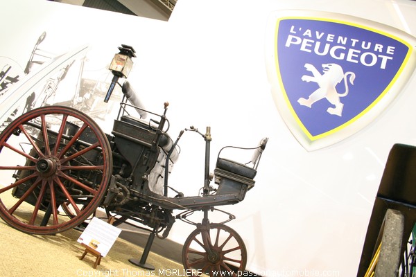 История компании Peugeot: от кофемолок через корсеты к автомобилям