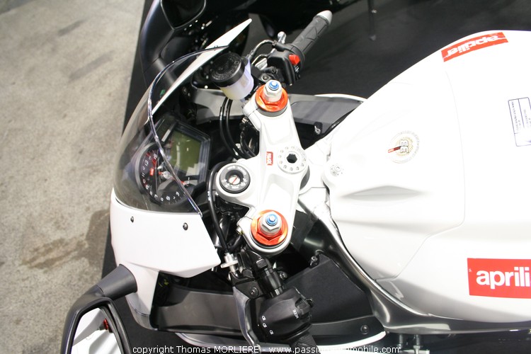 Moto Aprilia RSV4 R 2010 (Salon 2 roues de Lyon 2010)