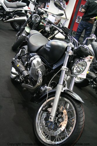 aprillia moto guzzi 2011 (Salon Moto de Lyon 2011)
