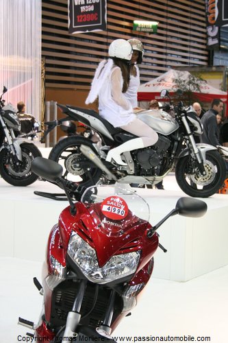 honda moto 2011 (Salon de la moto - 2 roues Lyon 2011)