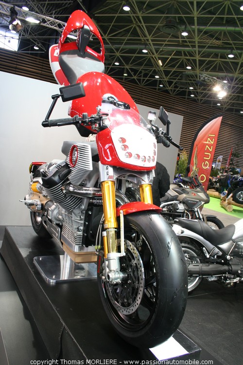 Prototype Moto Guzzy prsente  Milan en 2009 (Salon 2 roues - Quad Lyon 2010)