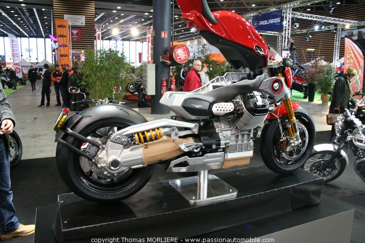 Prototype Moto Guzzy 2010 (Salon 2 roues de Lyon 2010)
