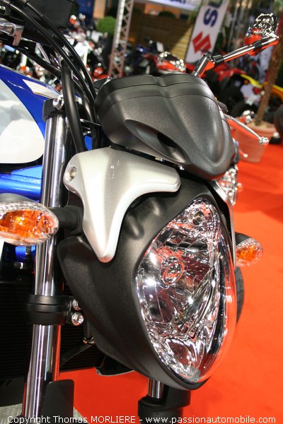 Suzuki Gladius 2009 (Salon de la moto)