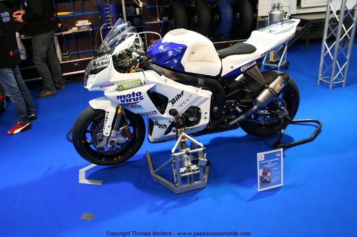 suzuki moto 2011 (Salon de la moto - 2 roues Lyon 2011)
