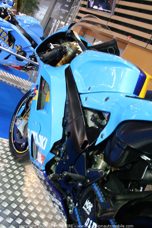 Suzuki usine Moto GP 2010 (Salon de la Moto de Lyon 2010)