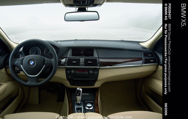 BMW X5 4.8 i 2007 (SALON DETROIT 2007)
