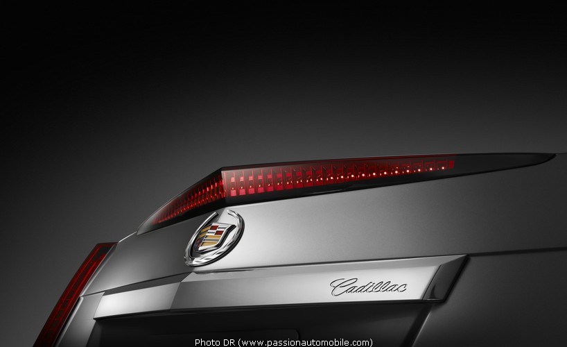 Cadillac CTS Coup 2011 (SALON AUTOMOBILE DETROIT 2010)