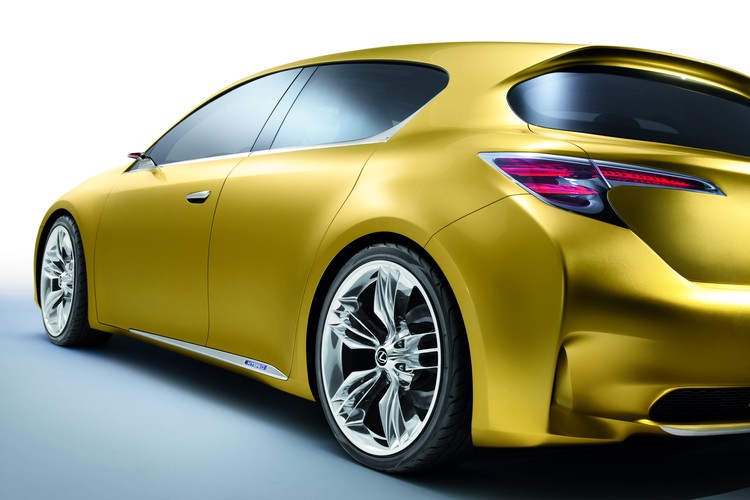 LF-Ch full hybrid premium compact concept (Salon automobile de Francfort)