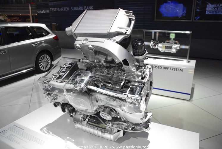SUBARU BOXER DIESEL Engine Cutaway Model (Salon automobile de Francfort 2009)