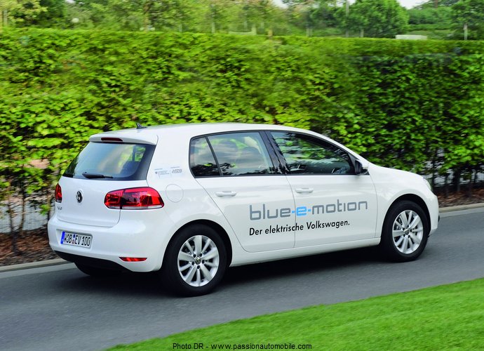 volkswagen golf blue e motion 2011 (salon automobile de Francfort 2011)