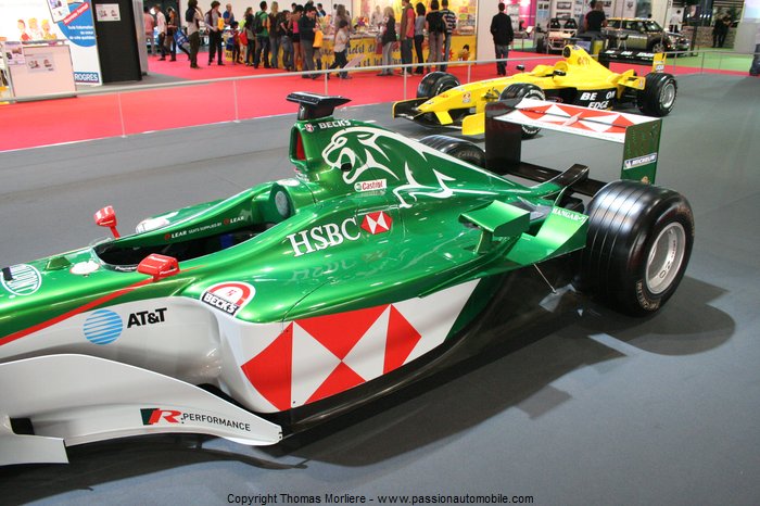 formule 1 jaguar r2 2001 (Salon auto de Lyon 2011)