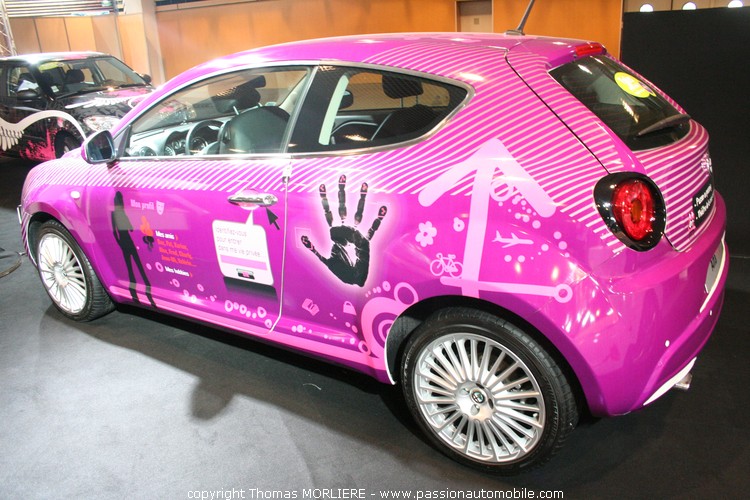 Expo la plus femme des voitures (Salon de l'automobile Lyon 2009)