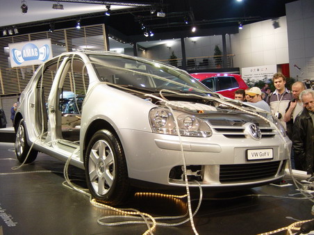 VW Golf V (SALON AUTO GENEVE 2004)