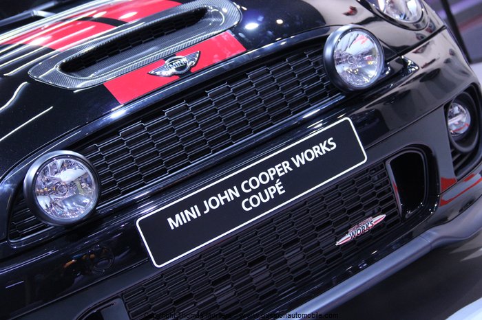 mini john cooper works coupe 2014 (Salon auto de geneve 2014)