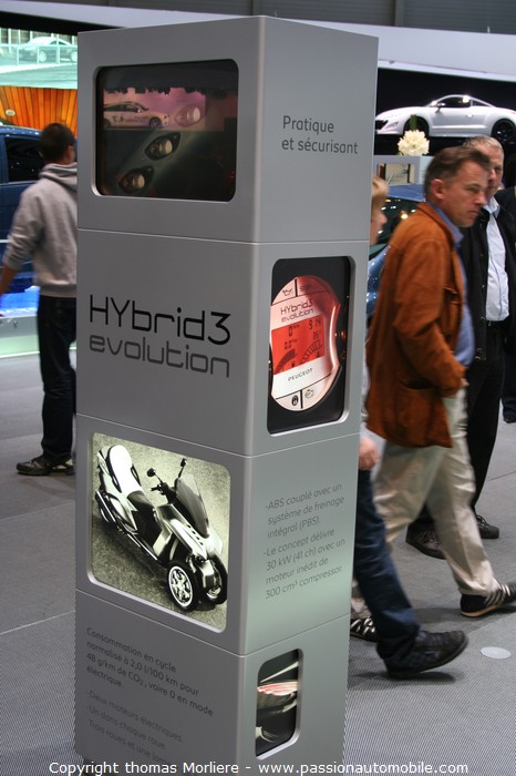 Peugeot scooter hybrid 4 2010 (Salon de Geneve 2010)