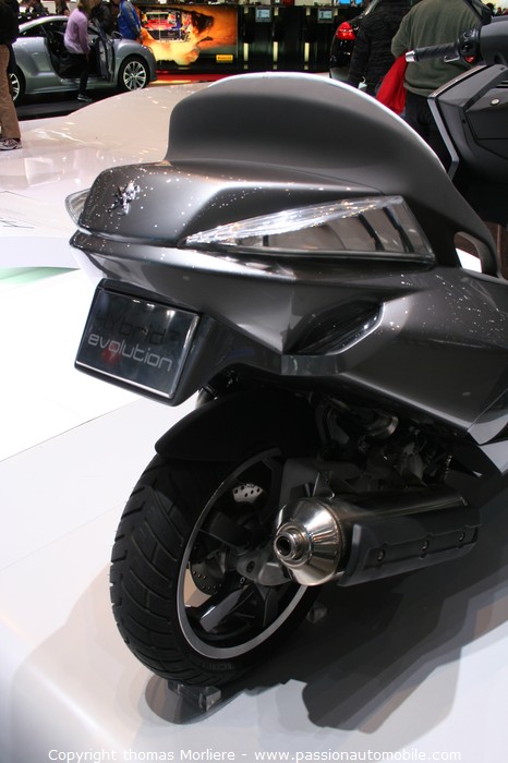 Peugeot scooter hybrid 4 2010 (Salon Auto de Genve 2010)